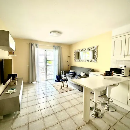 Huge Sunny Terrace & Pool By Deihu Experiences Apartament Los Cristianos (Tenerife)